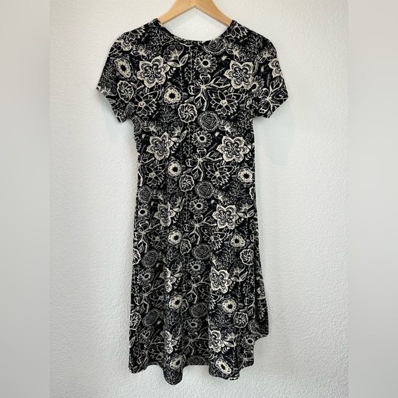 LULAROE Carly Dress Bundle of Two dresses Size Extra Small XS - Picture 9 of 16